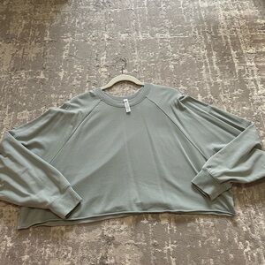 Alo Yoga Cropped Sweatshirt